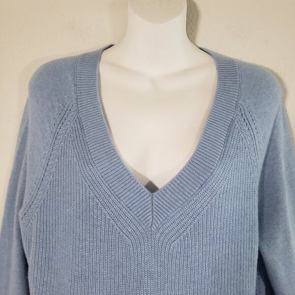 Talbots Women's Sweater Medium Light Blue Wool Cashmere Soft Knit Blend - Picture 2 of 9